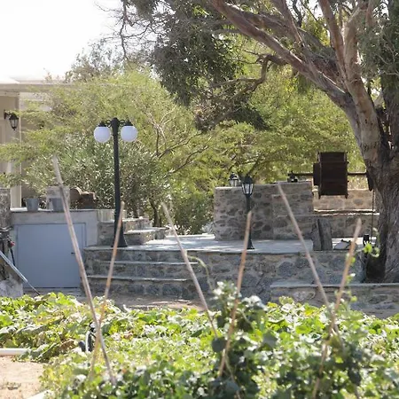 Peratsi Country House Agkidia
